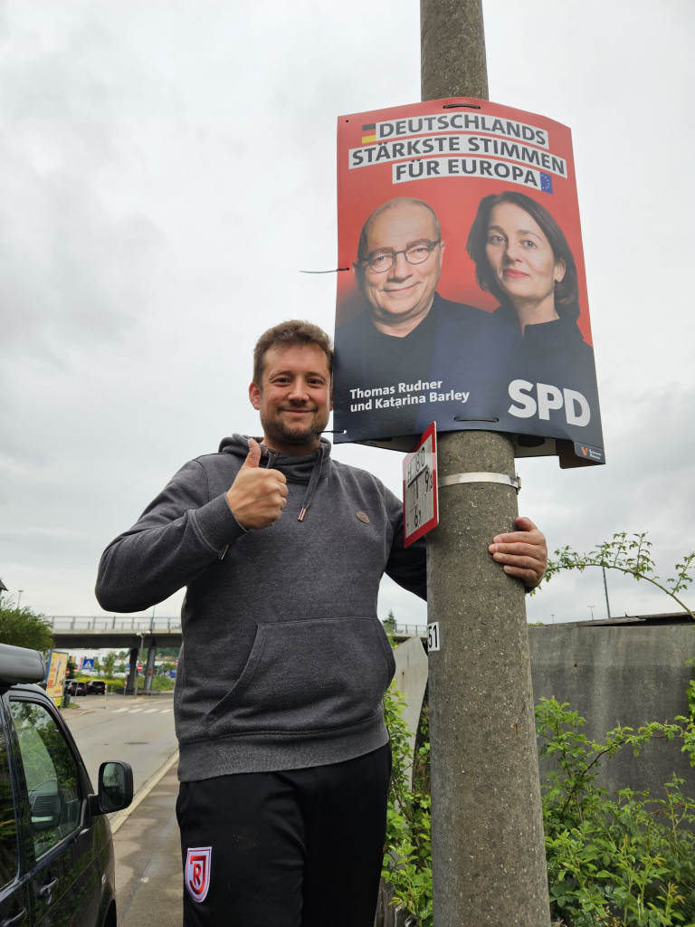 2024-05-07 Europawahl Plakate aufhängen (1)